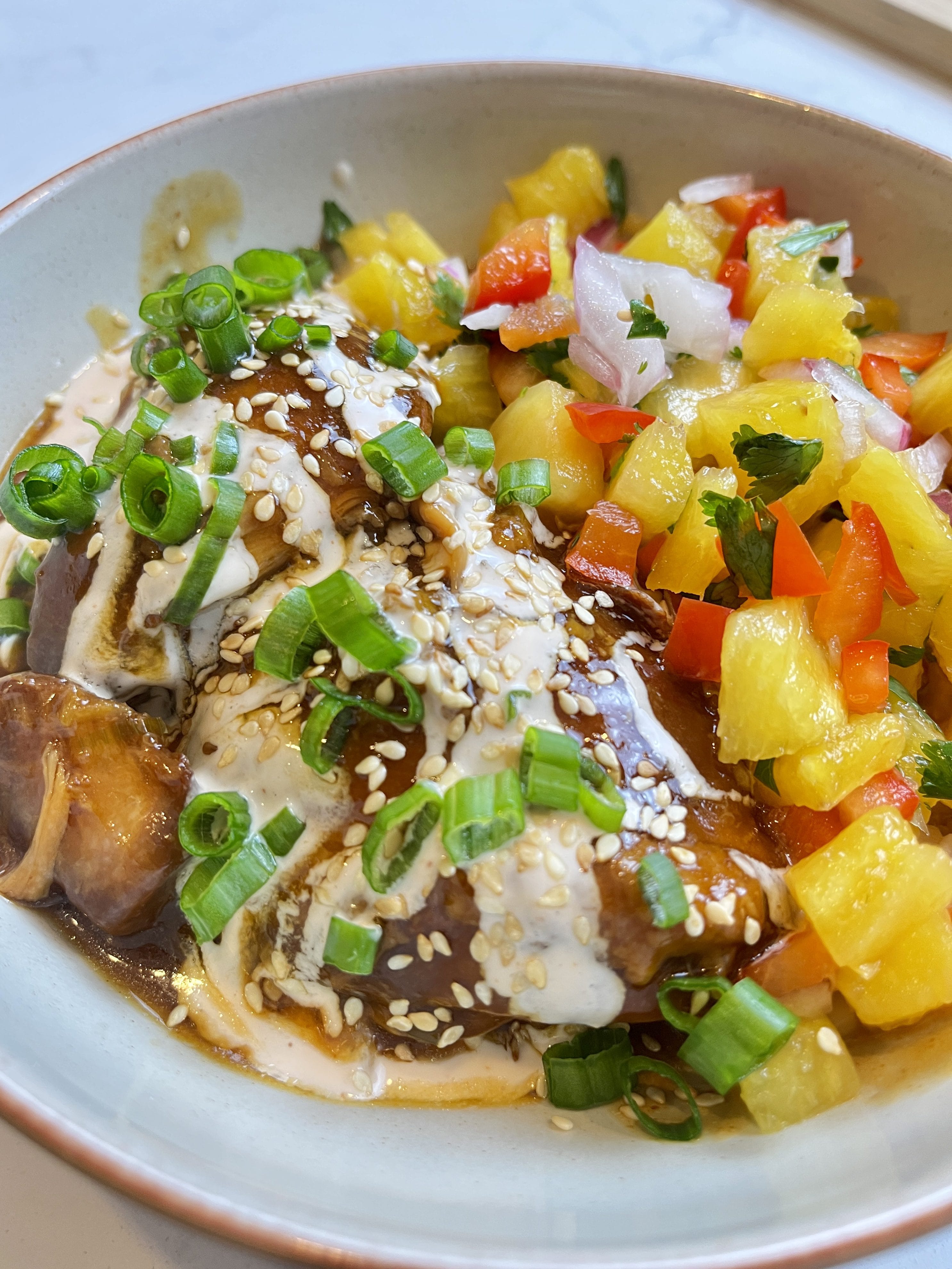 Slow Cooker Honey Garlic Chicken Pineapple Bowls